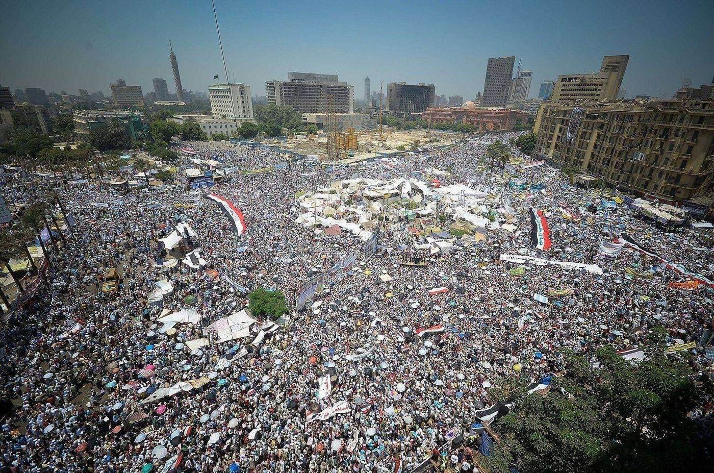 La foule emplit la place Tahrir au Caire pendant la révolution égyptienne, juillet 2011
