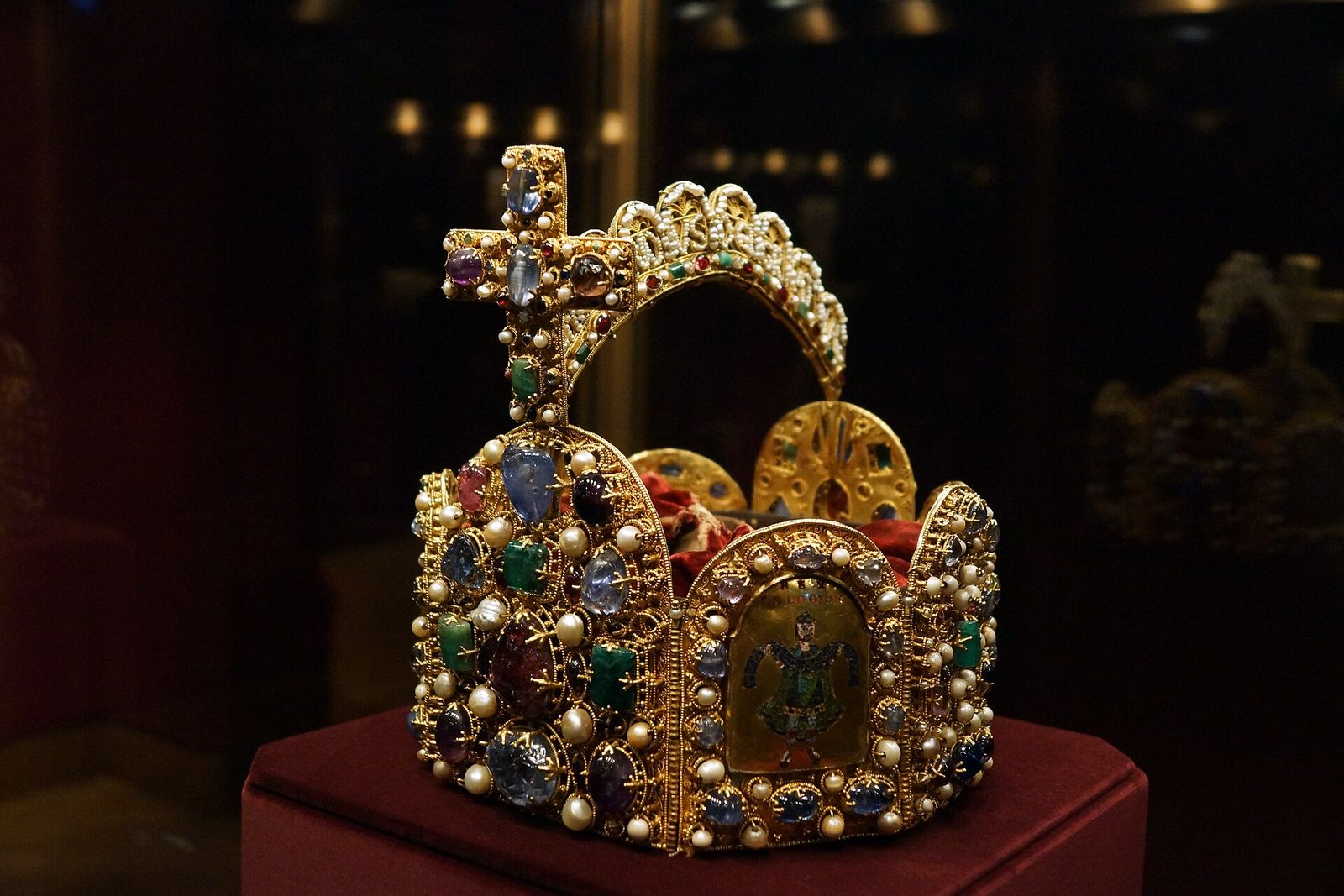 The Imperial Crown of the Holy Roman Empire in the Imperial Treasury, Vienna — the Reichskrone, 10th–11th century