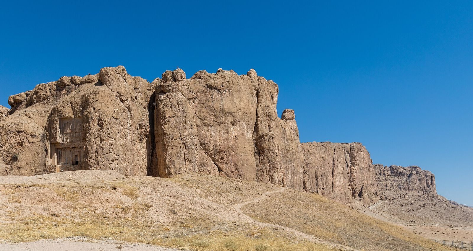 The rock reliefs of Naqsh-e Rostam in Iran — Sassanid royal carvings beneath the Achaemenid tombs