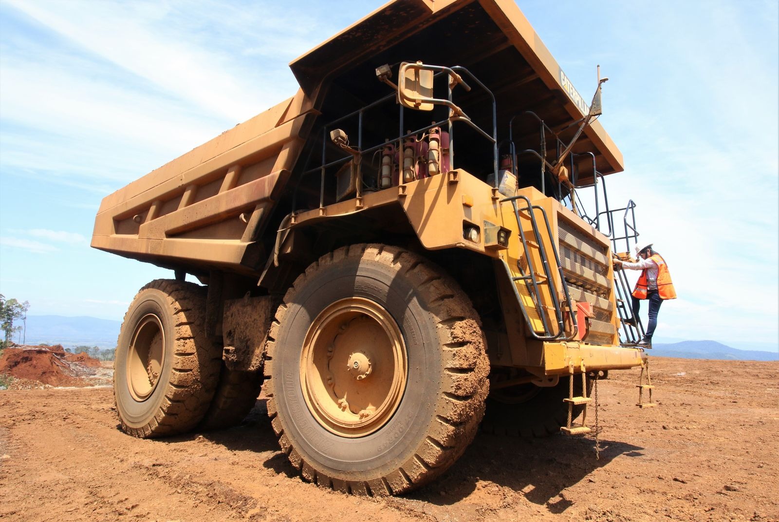 Un camion de transport dans une mine de nickel à Sulawesi, en Indonésie