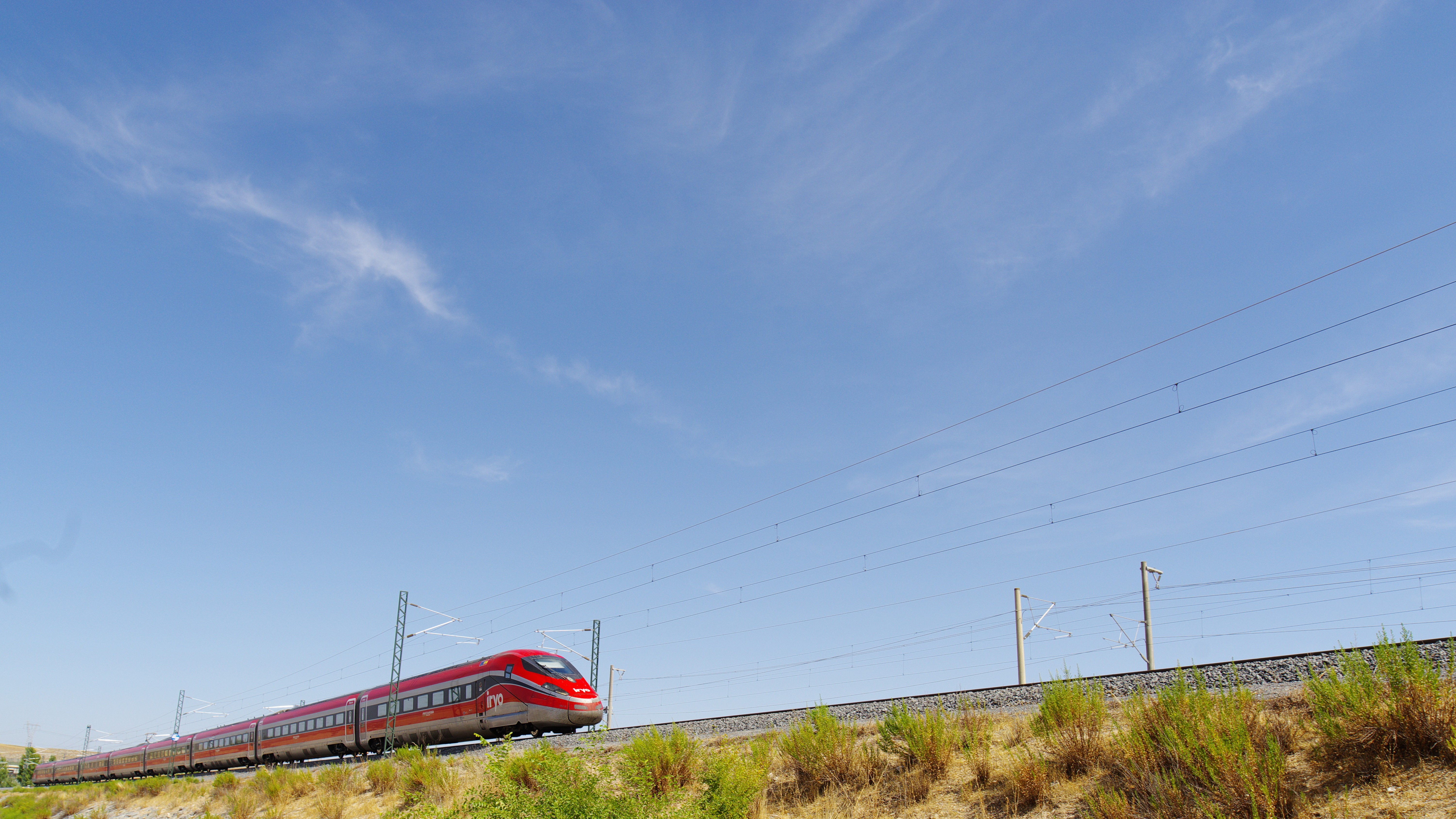 Un train à grande vitesse Iryo Class 109 Frecciarossa 1000 circulant à Madrid; la même flotte Iryo dont le train à l’arrêt a été percuté par un AVE de Renfe près d’Urda, dans la province de Tolède, le 28 octobre 2026
