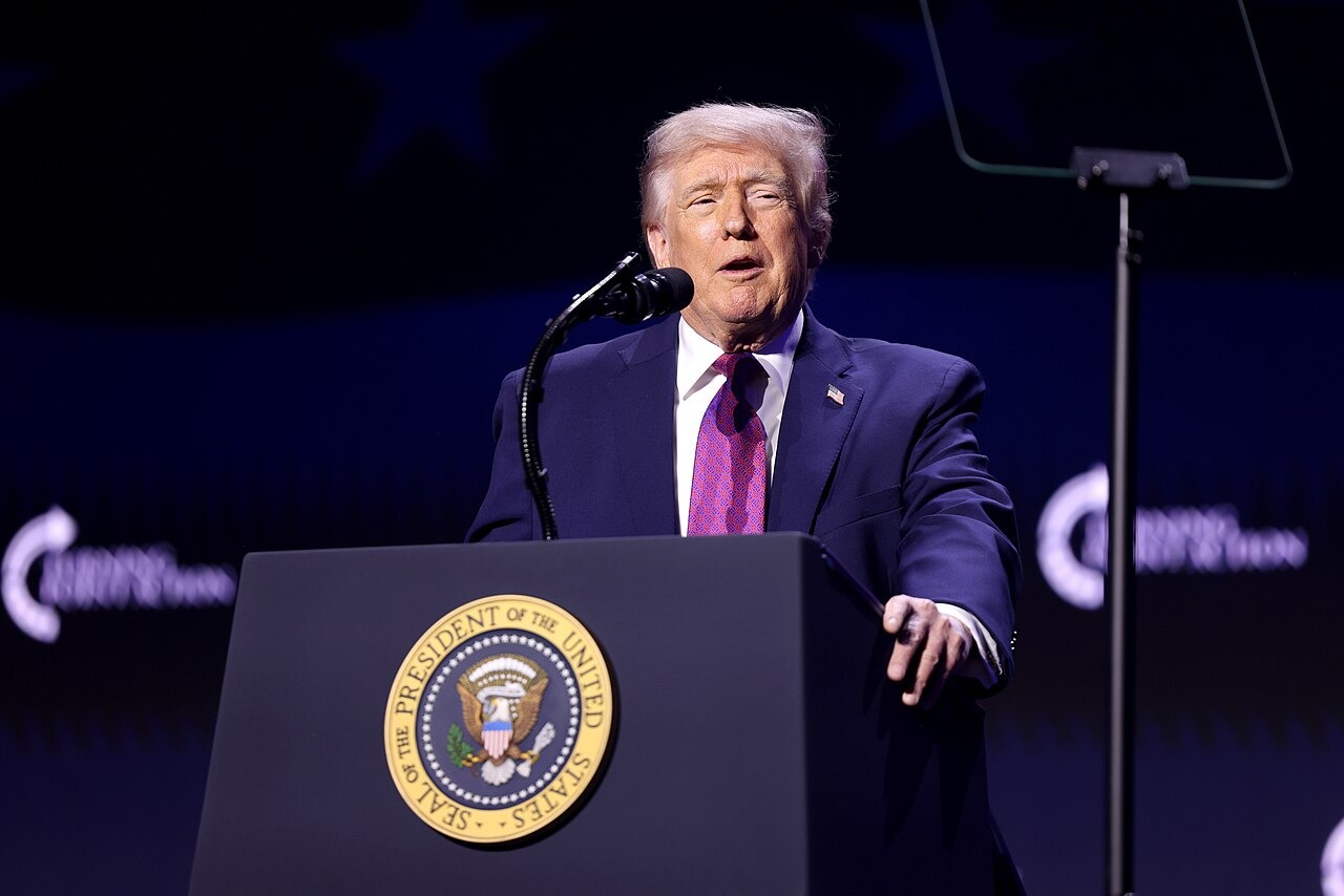 US President Donald Trump speaking with attendees at the 'Build the Red Wall' rally in Phoenix, Arizona, in April 2026