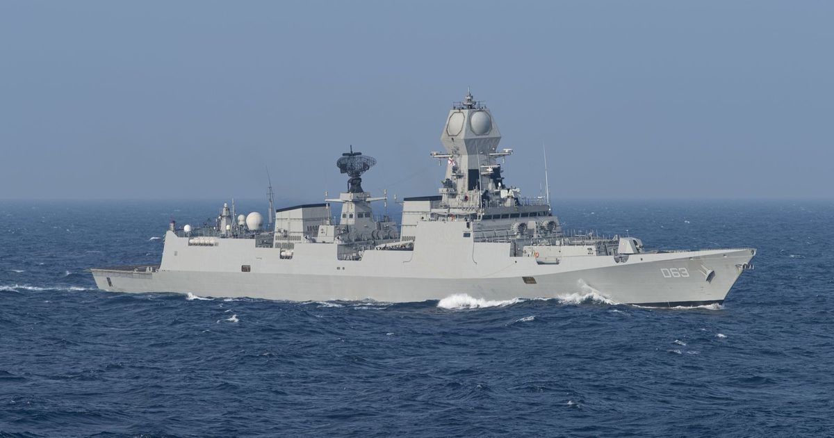 Collision en mer d'Arabie entre navires de guerre indien et pakistanais