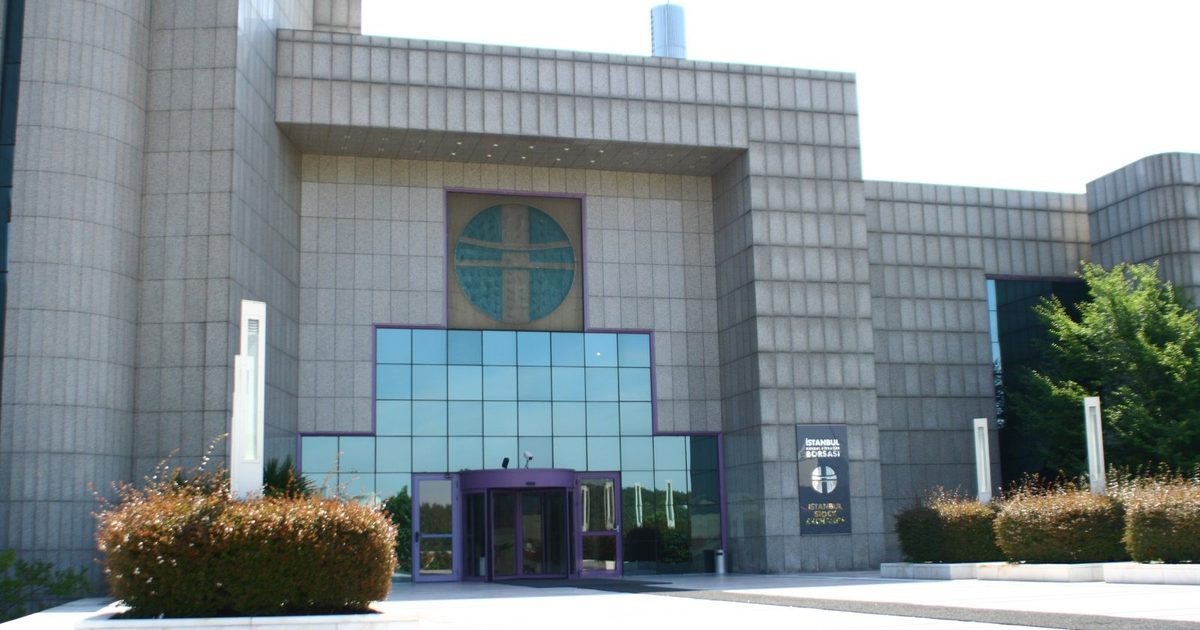 L'effondrement de fonds à 20 milliards de dollars qui secoue Istanbul — et la démission au sommet